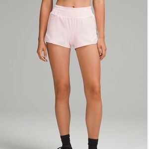 Lululemon Hotty Hot HR shorts 2.5”